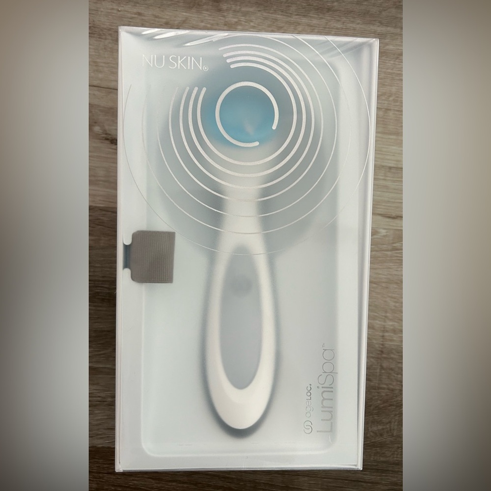 NU SKIN ageLOC LumiSpa, Brand New in Box